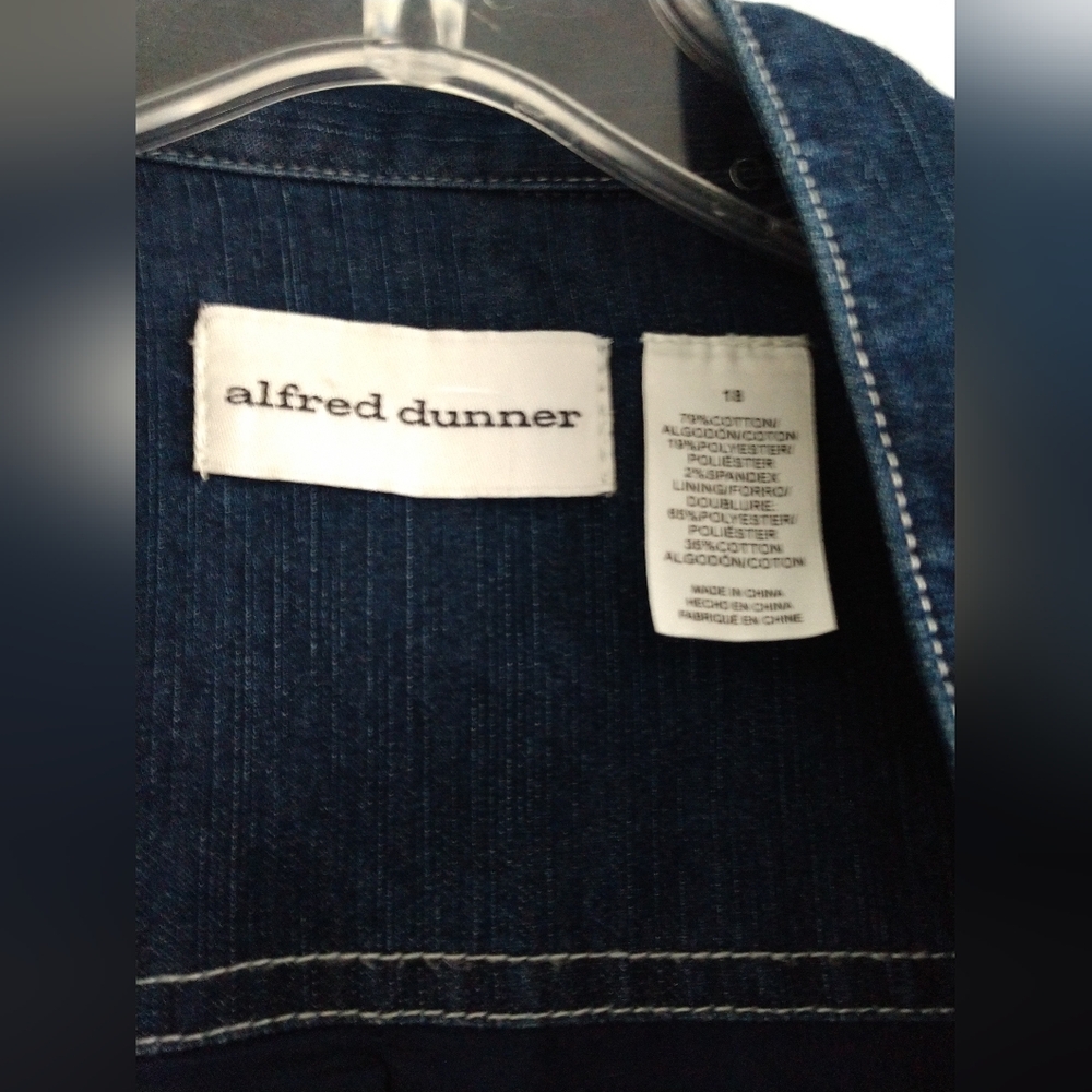 Alfred Dunner Denim Blazer Jacket Open Front Ruffle Detail Size 18 Chest 46" - Picture 5 of 7